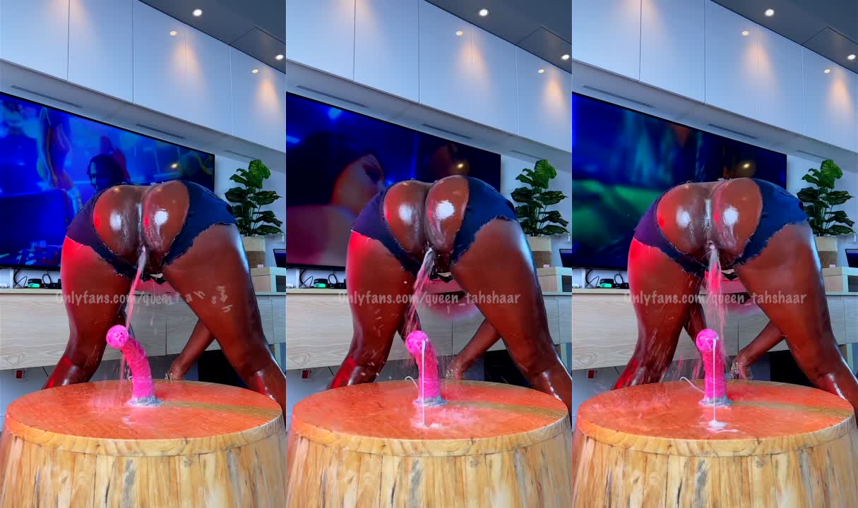 queentahshaar Leaked Video #26